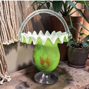 Bohemian Art Glass Footed Green Basket, Vtg Hand Blown‎ Ruffled Edge Centerpiece